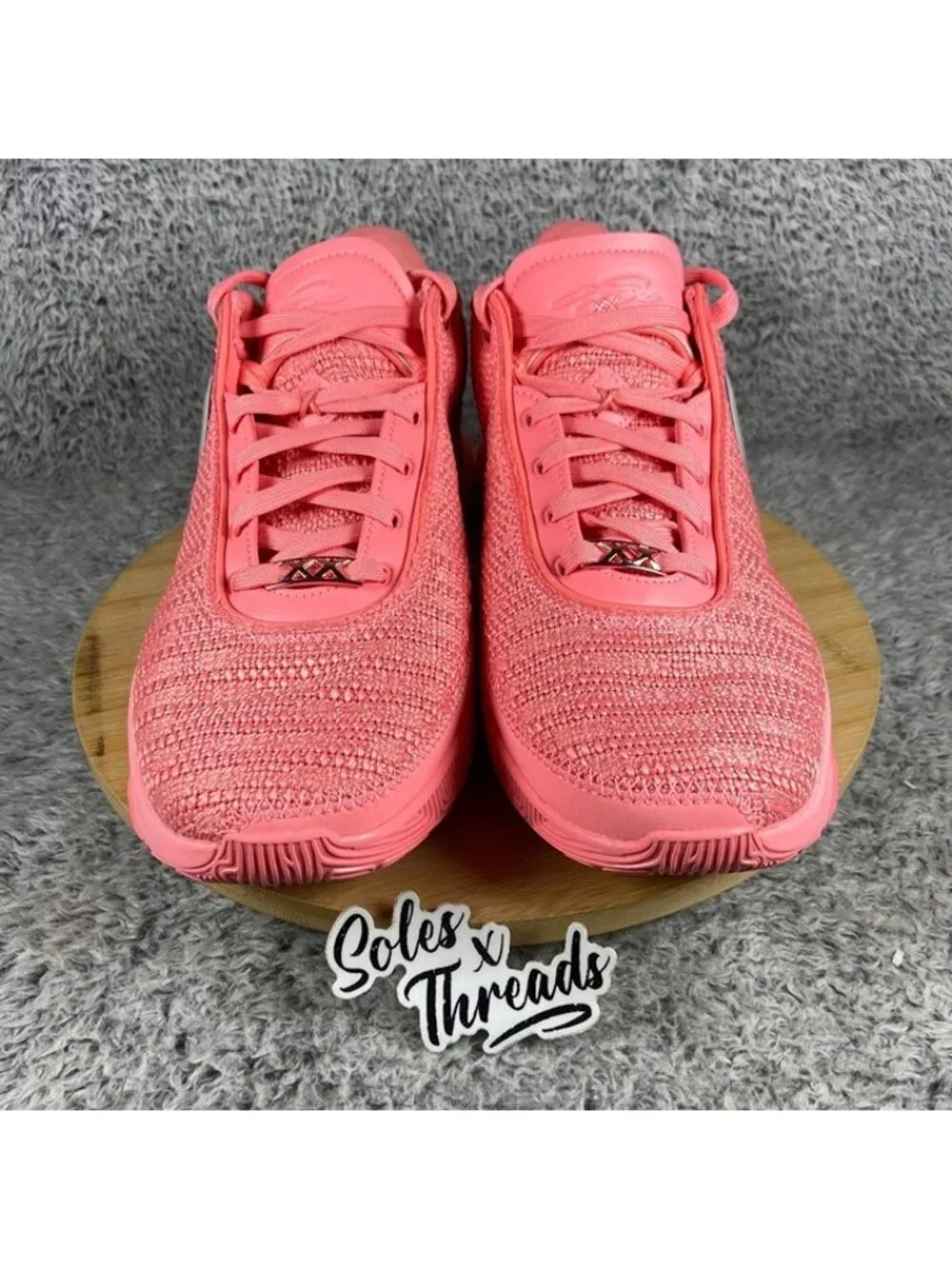 Nike LeBron 20 Pink Diamond Size 9.5 Men Basketball DJ5423-600